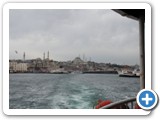 Saliendo-del-puerto-de-Eminönü.-Estambul